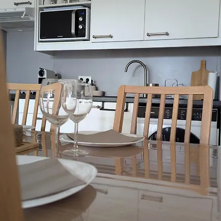 Joli Rez De Jardin Piscine *